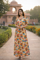 Serene stroll in the garden - Feeding