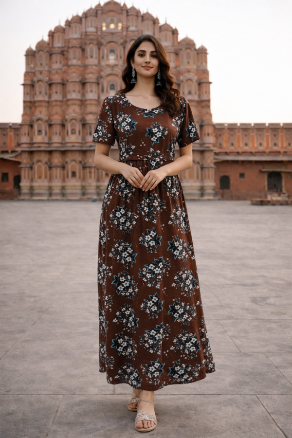 Elegant in Brown Floral - Feeding