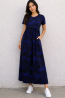 Dye & Tie Blue - Feeding