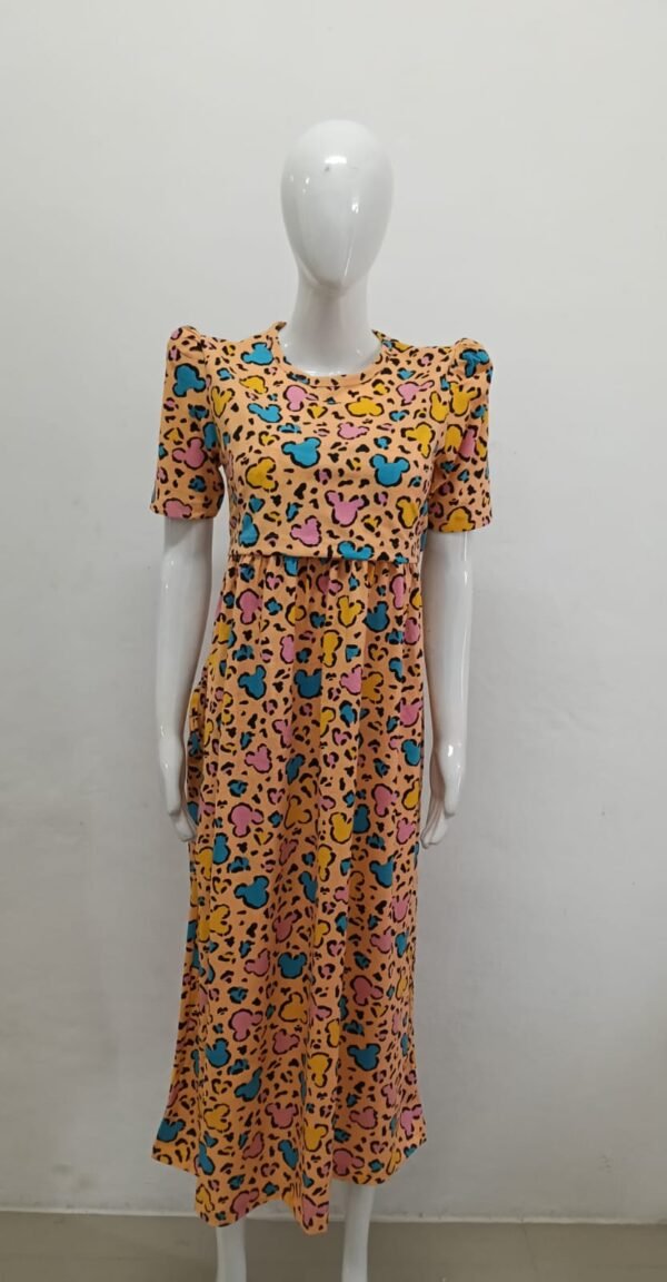 Mickey Face - Feeding