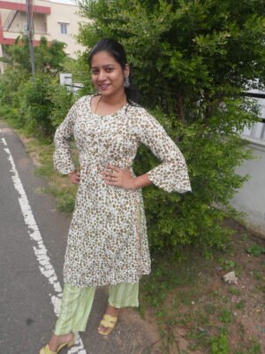 Meadow Charm Printed Kurti Set