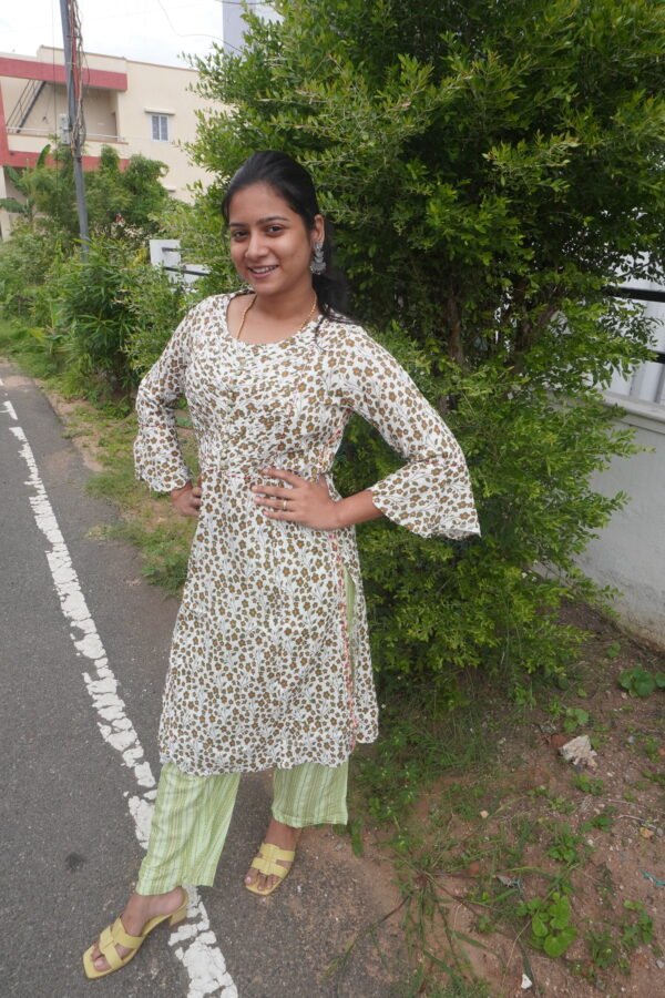 Meadow Charm Printed Kurti Set
