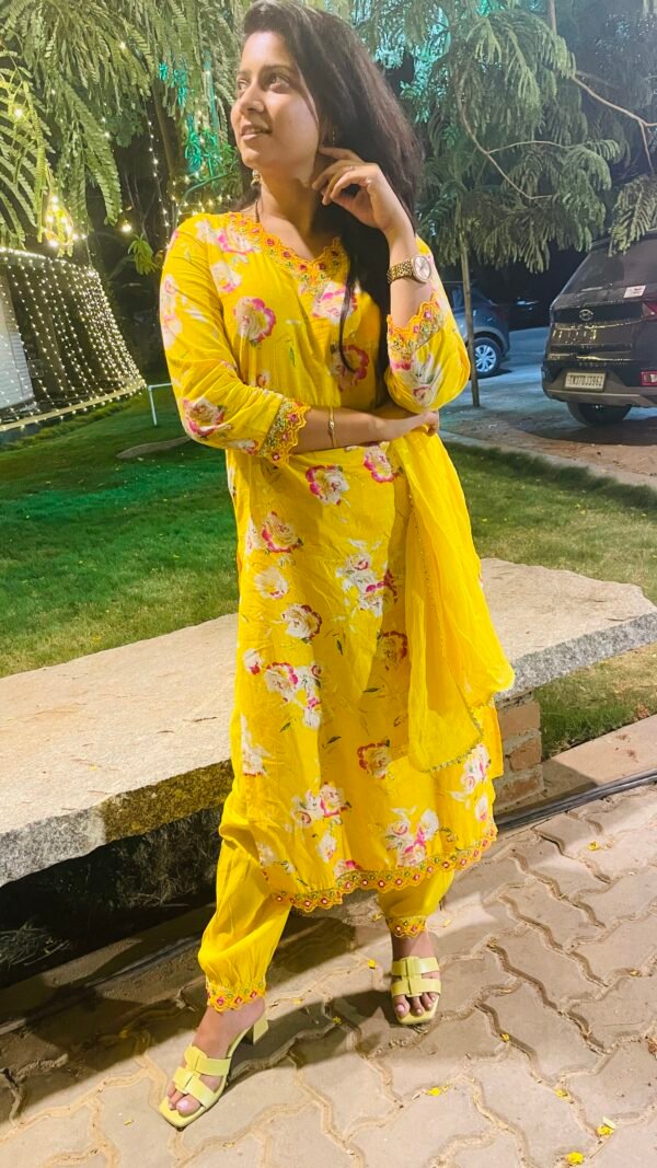 Radiant Yellow Bloom Set